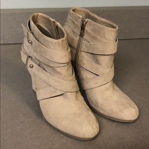 Size 7 Sam & Libby heels